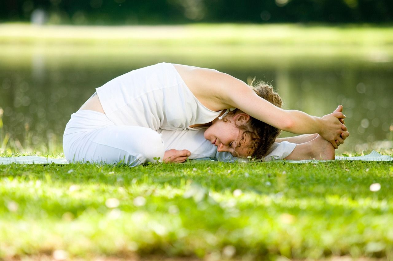 entdecken sie die kraft der meditation: techniken, vorteile und tipps für anfänger und fortgeschrittene, um stress abzubauen und innere ruhe zu finden.