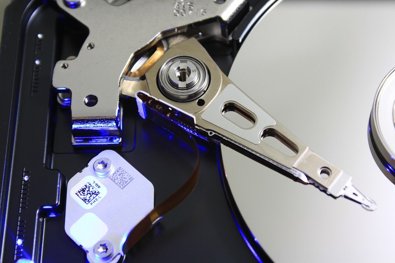 entdecken sie externe festplatten für zusätzliche speicherkapazität, datensicherung und einfache datenübertragung. perfekt für pc, mac und unterwegs – finden sie die passende externe festplatte für ihre anforderungen.