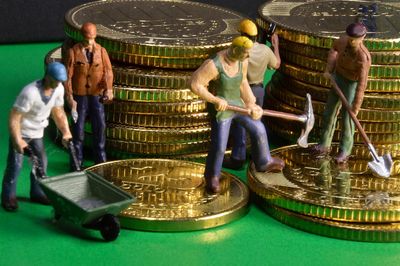 Finanzielle Freiheit: So gelingt der Immobilienkauf für Frauen