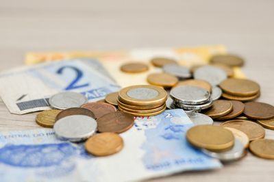 Wie finanzielle Bildung Frauen beim Immobilienkauf unterstützen kann